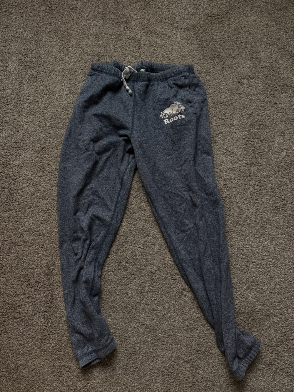 Roots women navy fitted Sweatpants with Logo